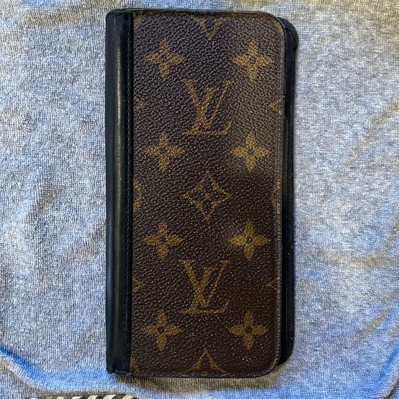 Phone case/cover - Picture 1 of 5
